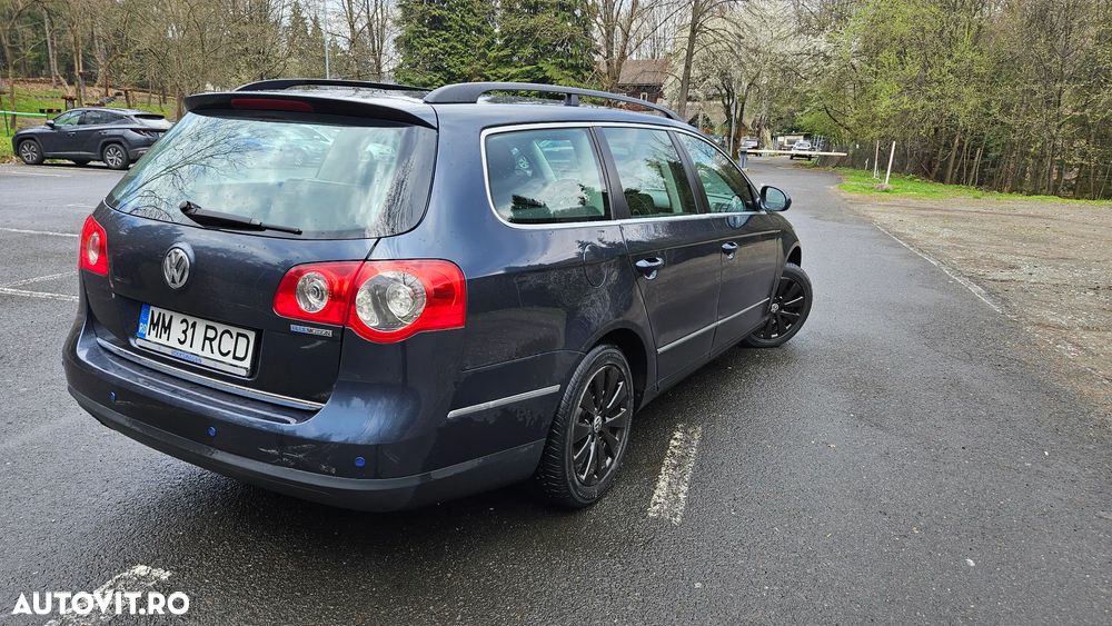 Volkswagen Passat Variant 1.9 TDI DPF BlueMotion - 11