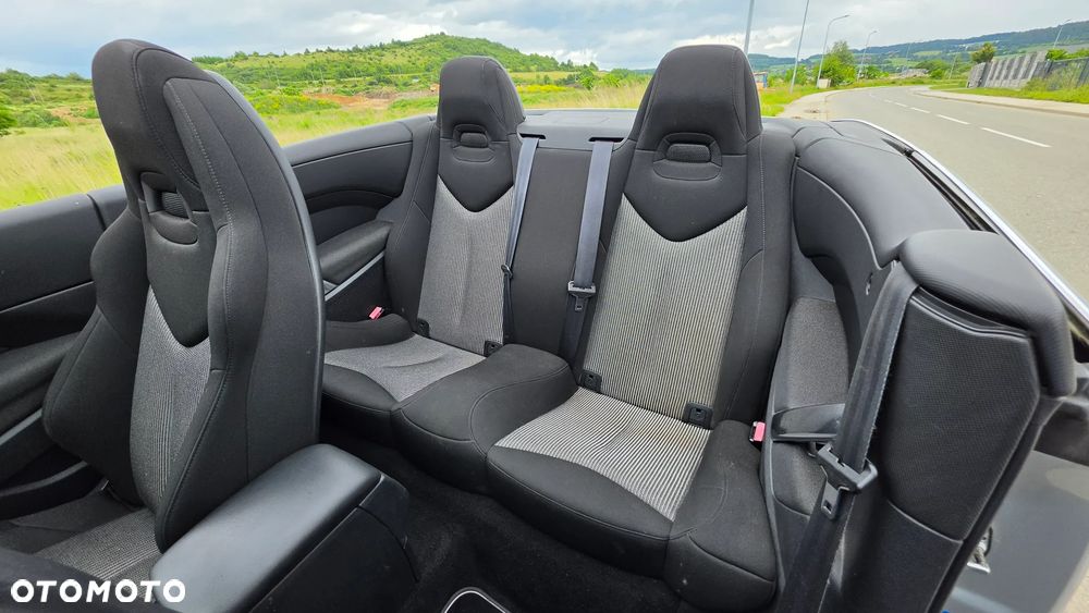 Peugeot 308 CC - 13