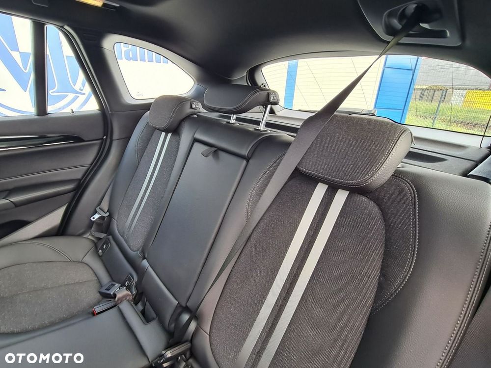 BMW X1 xDrive25e M Sport - 28