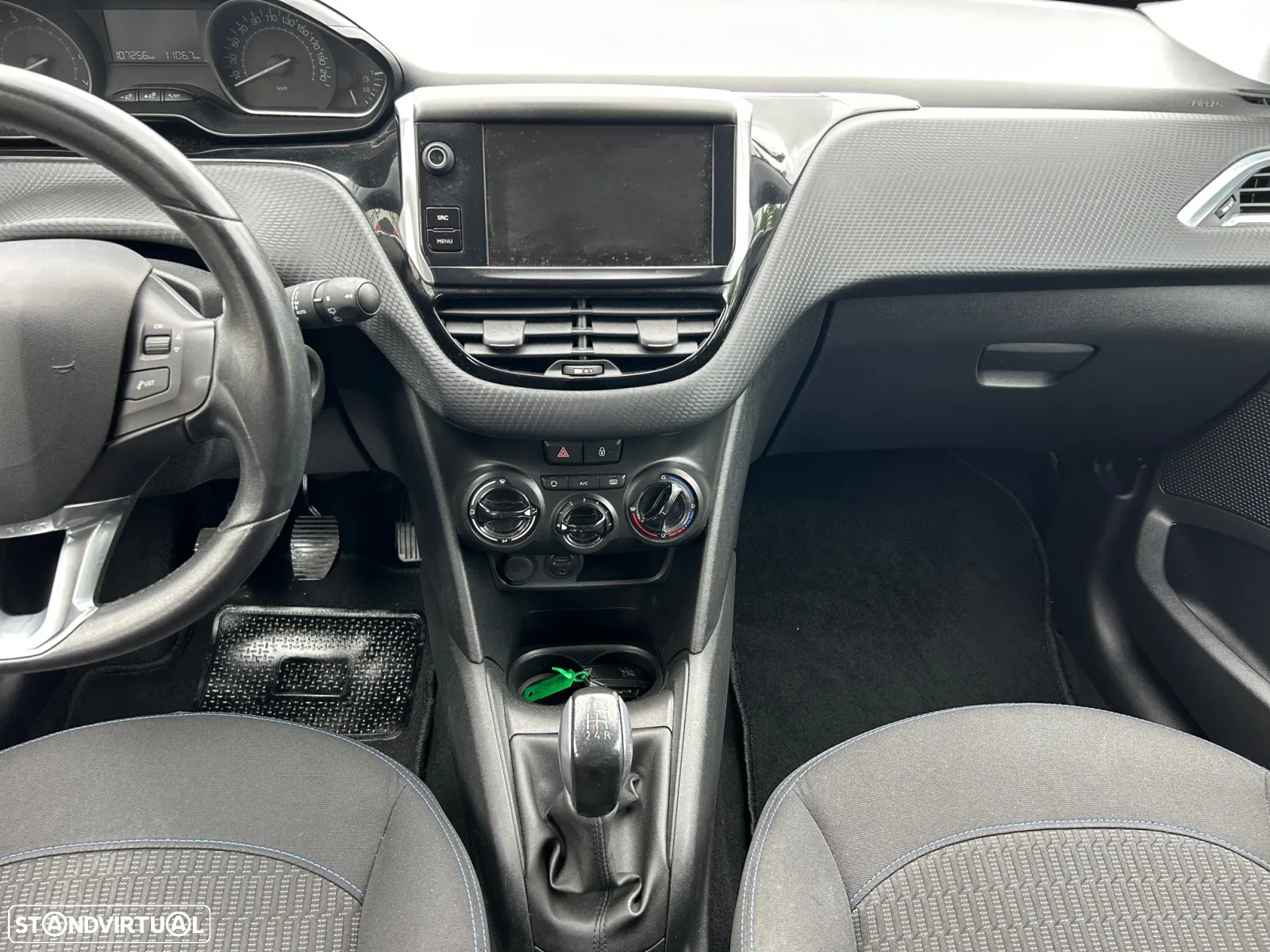 Peugeot 208 1.2 PureTech Style - 12