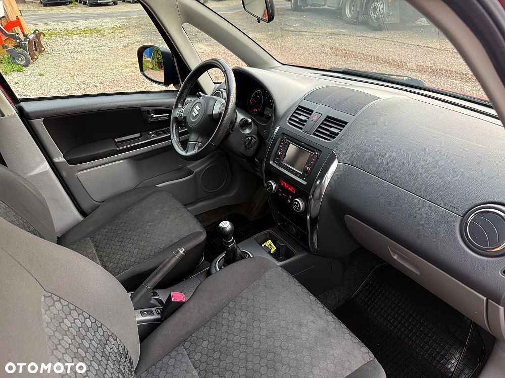 Suzuki SX4 1.6 VVT 4x4 Style - 5