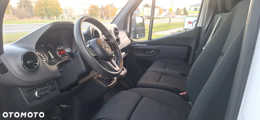 Mercedes-Benz sprinter - 16