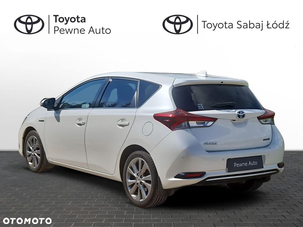 Toyota Auris - 4
