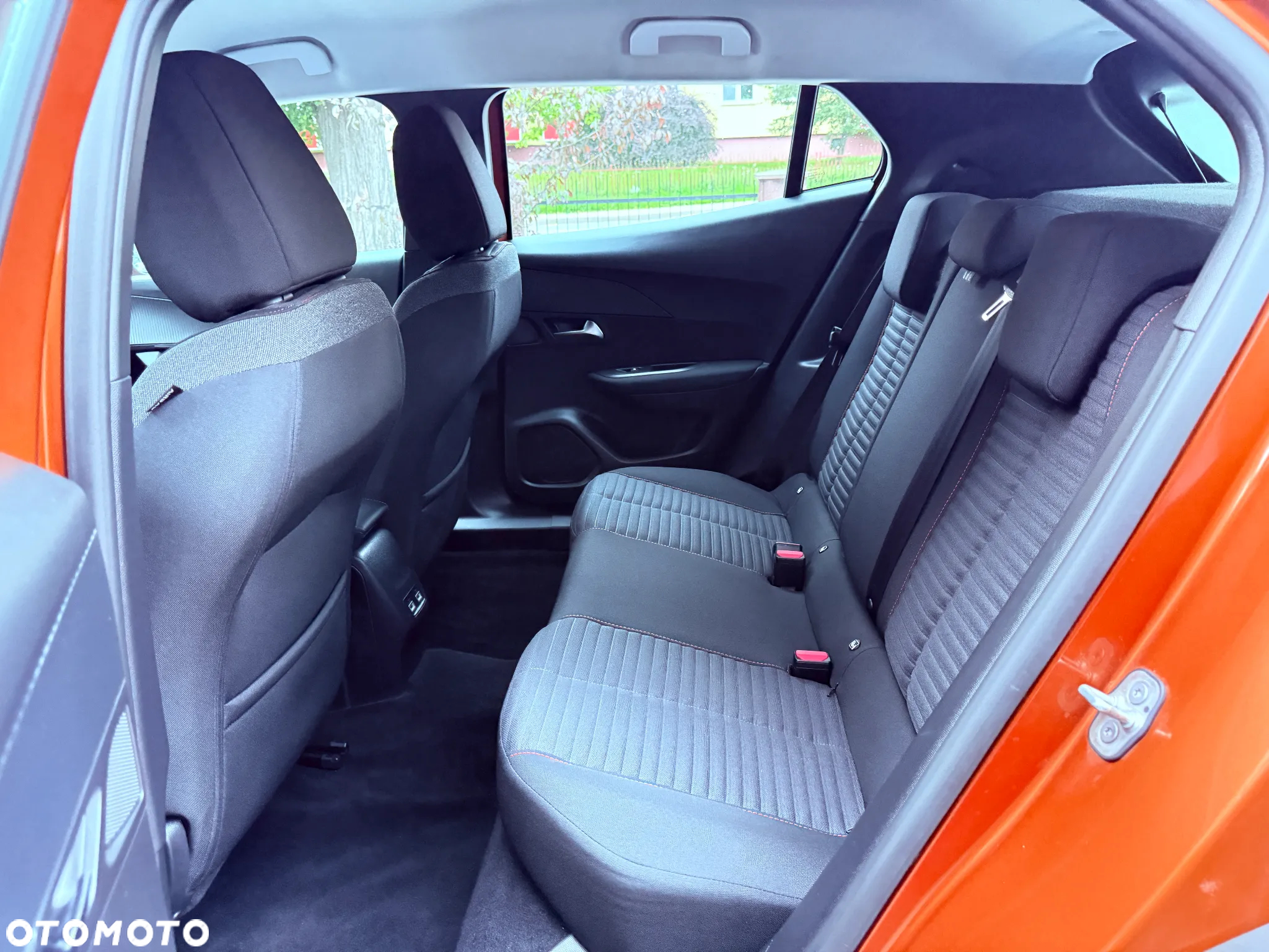 Peugeot 2008 1.2 PureTech Active Pack S&S EAT8 - 22