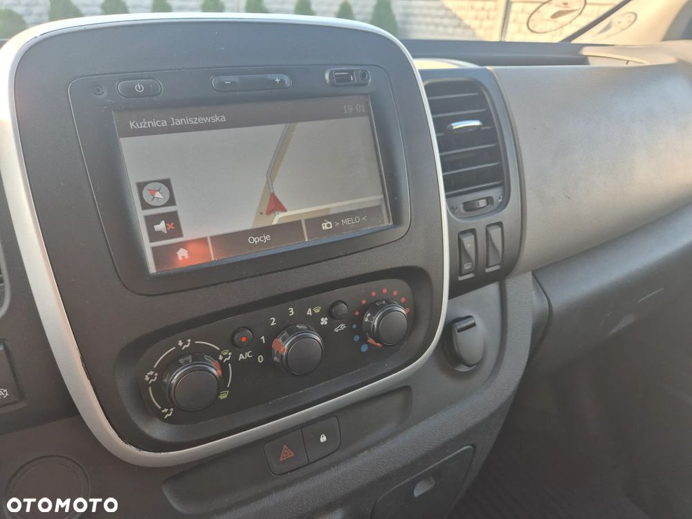 Renault Trafic - 11