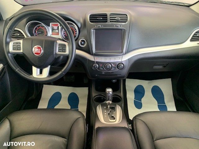 Fiat Freemont 2.0 Mjet AT AWD Lounge - 15