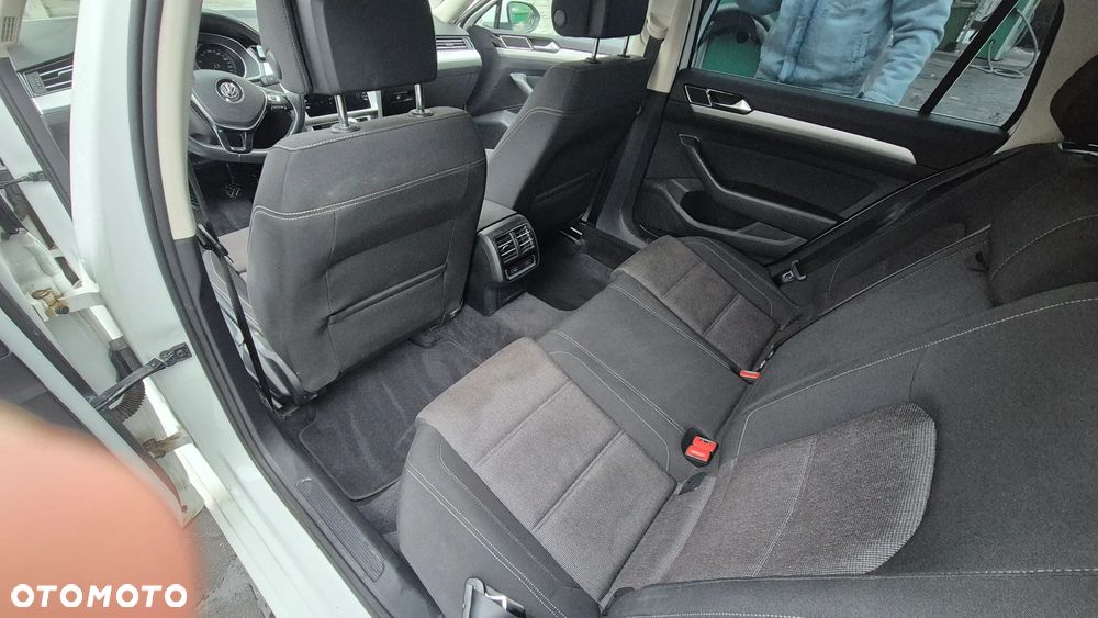 Volkswagen Passat 2.0 TDI BMT Comfortline - 5