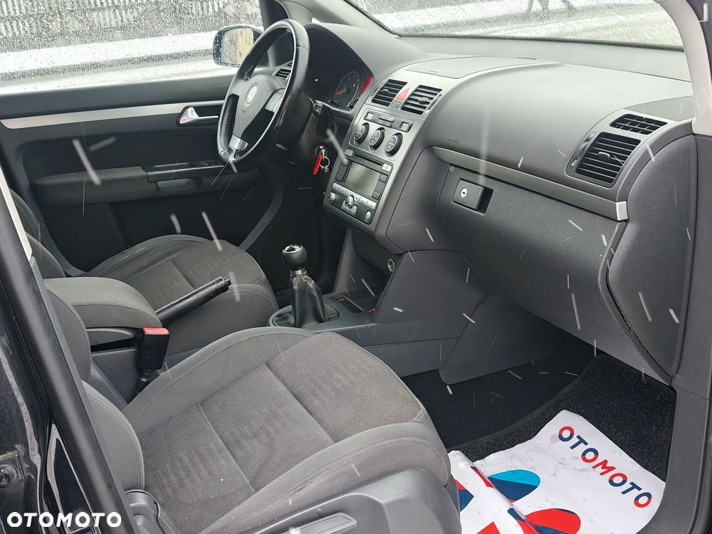 Volkswagen Touran 1.4 TSI Highline Perfectline - 6