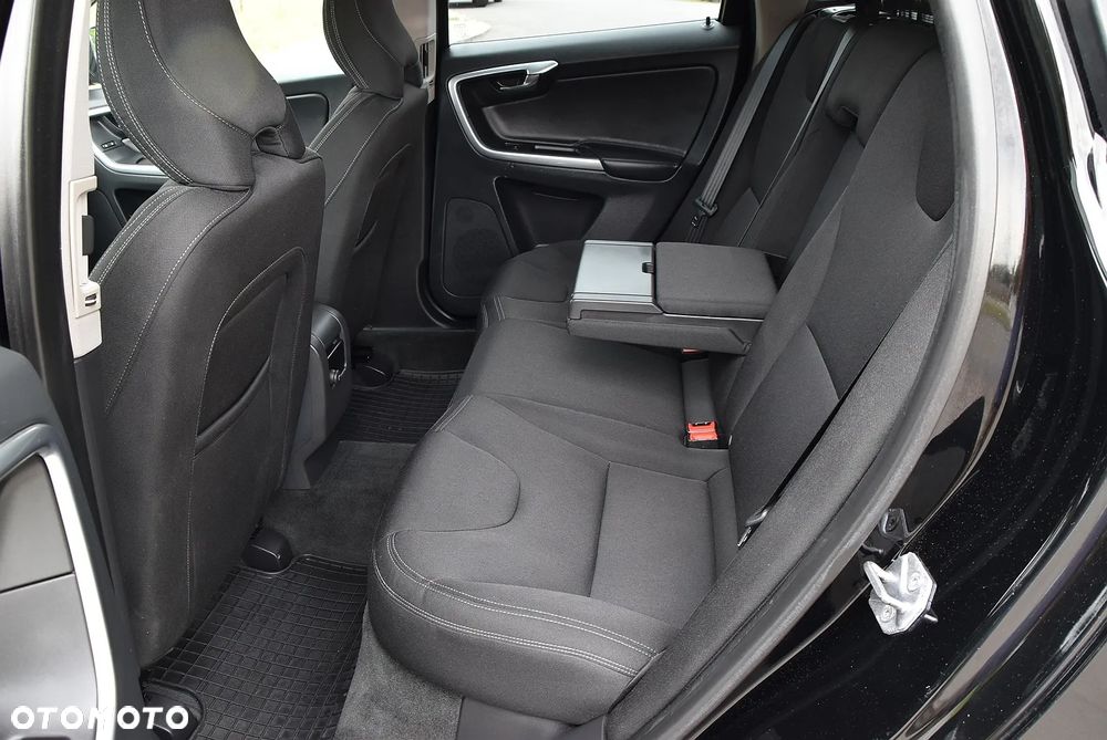 Volvo XC 60 D4 Drive-E Kinetic - 16