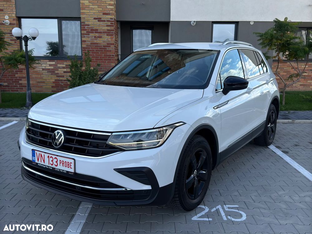 Volkswagen Tiguan - 2