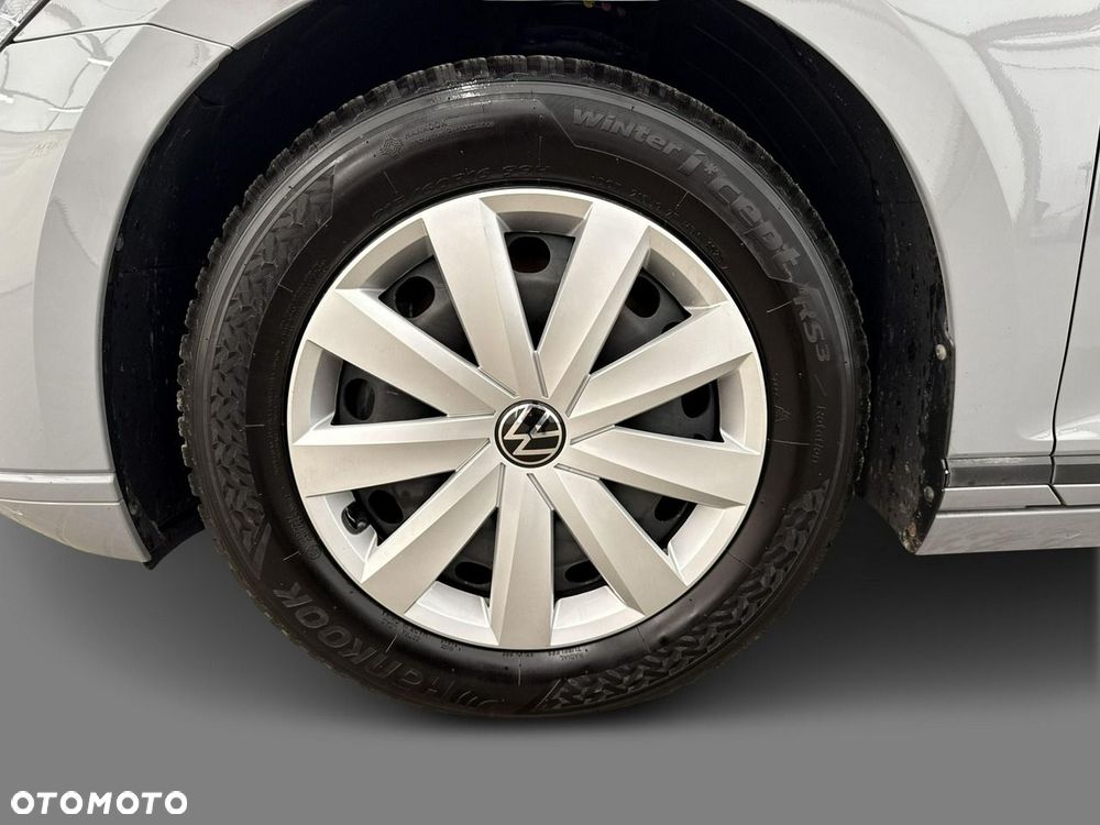 Volkswagen Passat - 21