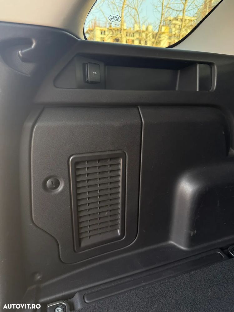 Land Rover Discovery Sport - 9