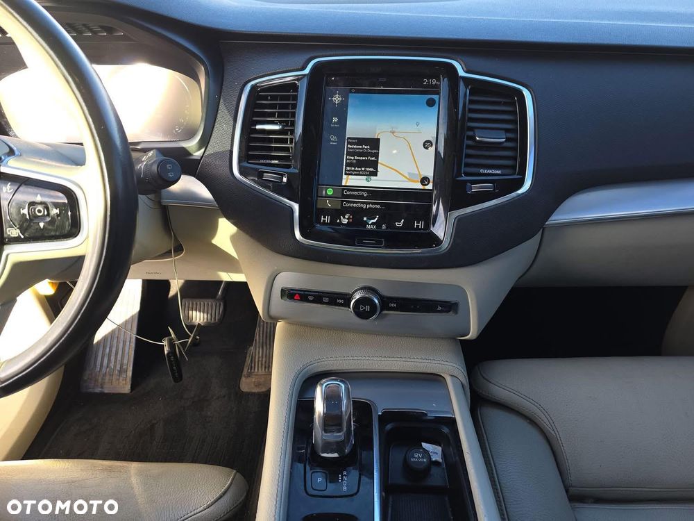 Volvo XC 90 T8 AWD Twin Engine Geartronic Momentum - 13