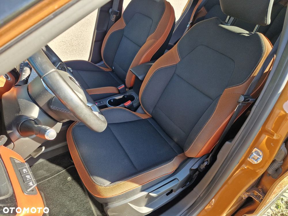 Renault Captur 1.0 TCe Intens - 23