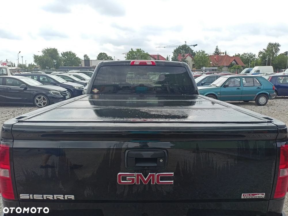 GMC Sierra - 4