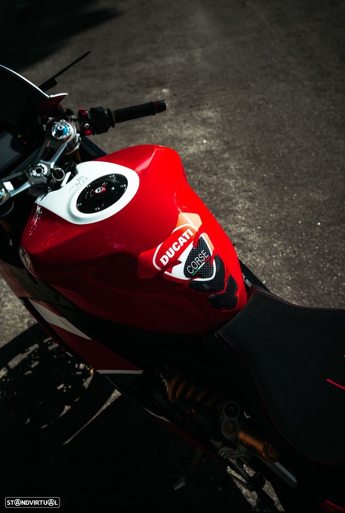 Ducati Panigale V2 Bayliss 20th Anniversary #59 - 20