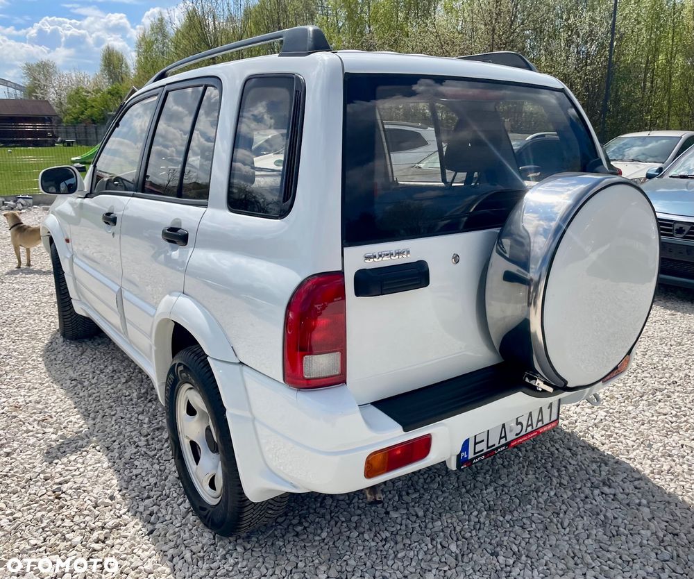 Suzuki Grand Vitara 2.0 Club - 20