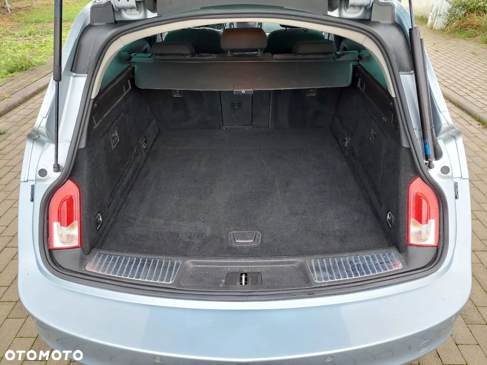 Opel Insignia 1.6 SIDI Turbo Edition - 17