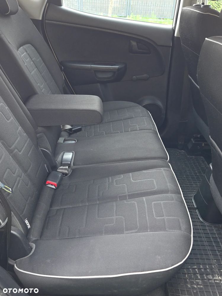 Kia Venga 1.6 M - 6