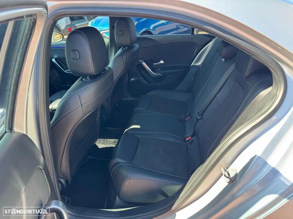 Mercedes-Benz A 180 Limousine d 7G-DCT Progressive - 47