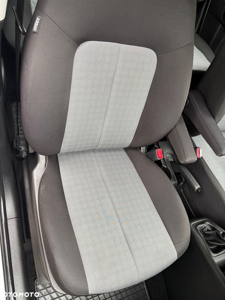 Kia Venga 1.6 M - 20