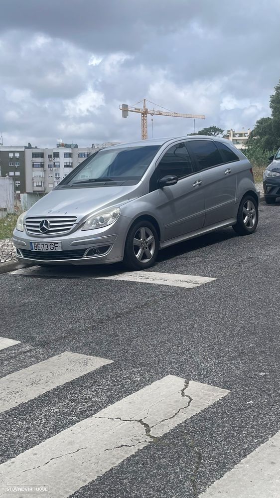 Mercedes-Benz B 200 CDI Autotronic - 1