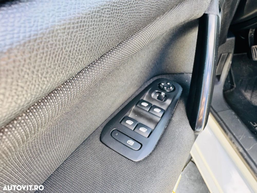 Peugeot 308 PureTech 130 GPF Stop & Start Allure - 17