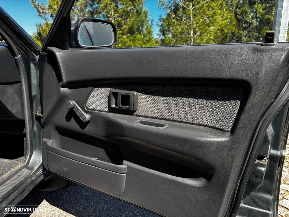 Toyota Corolla Sedan 1.3 XL 12V - 6