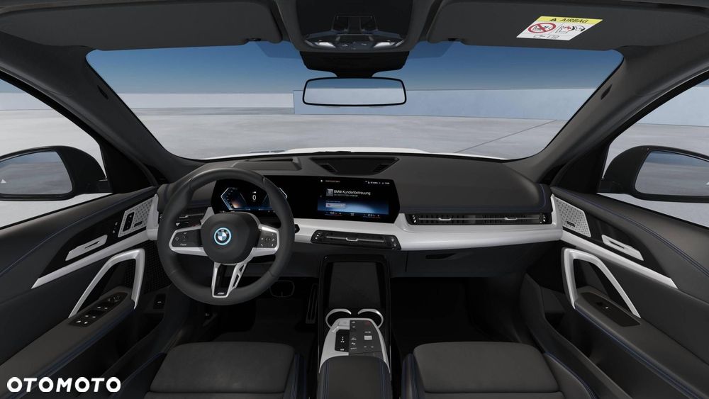 BMW iX1 - 6