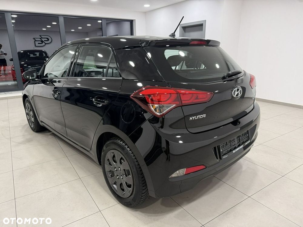 Hyundai i20 1.2 Elegant - 4