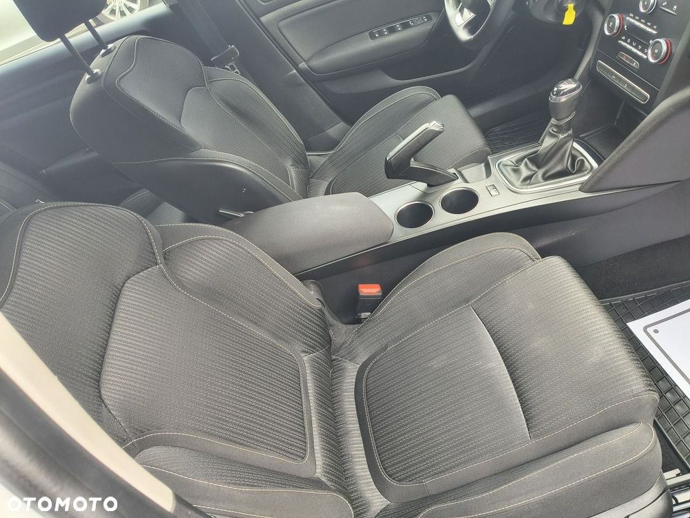 Renault Megane ENERGY TCe 130 BUSINESS - 20