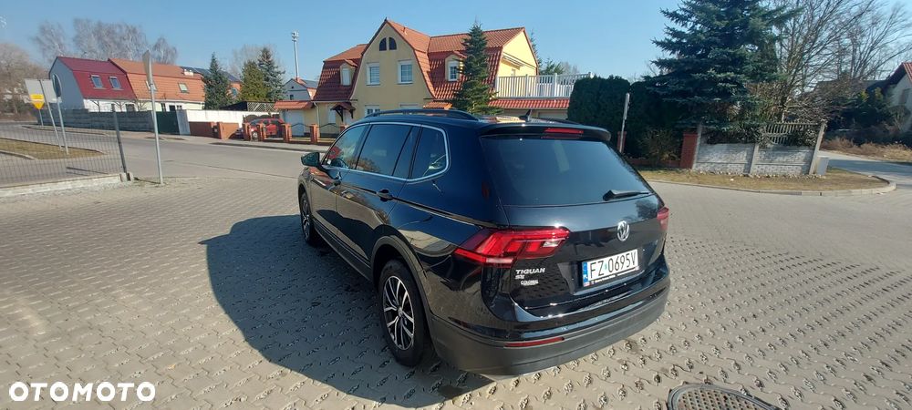Volkswagen Tiguan Allspace - 11