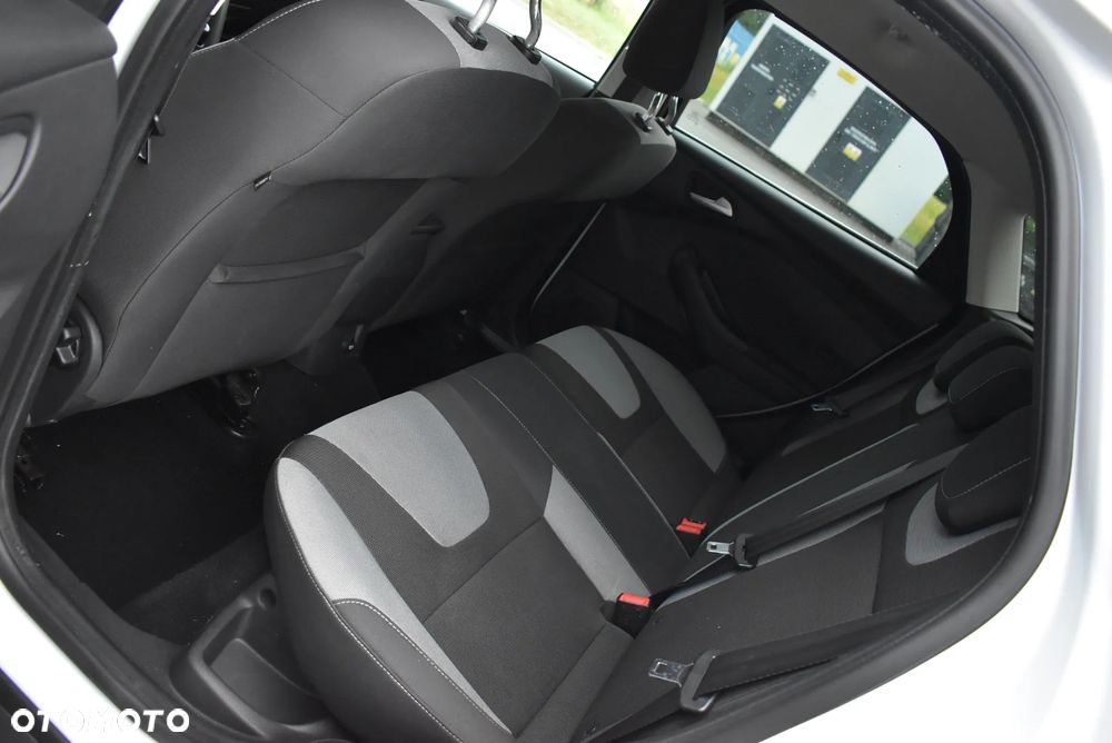 Ford Focus - 20
