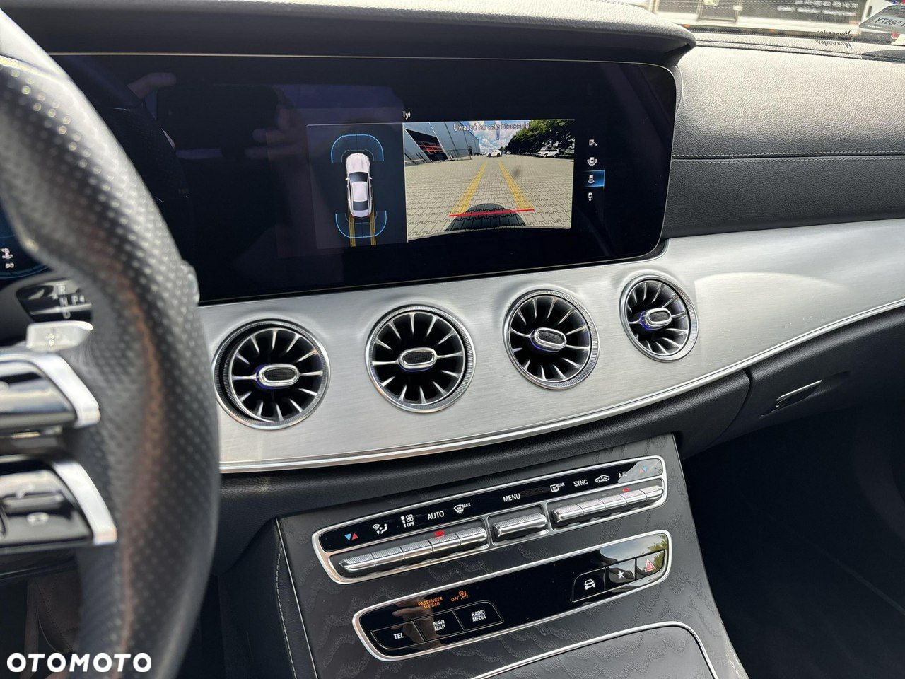 Mercedes-Benz CLS - 24