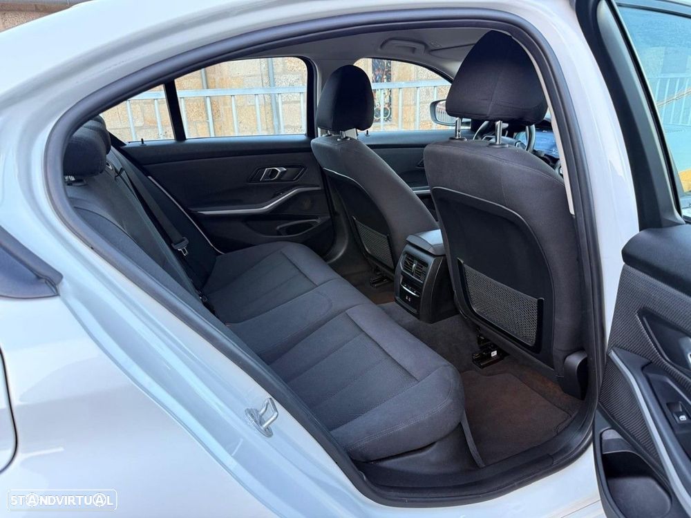 BMW 330 e Corporate Edition Auto - 16