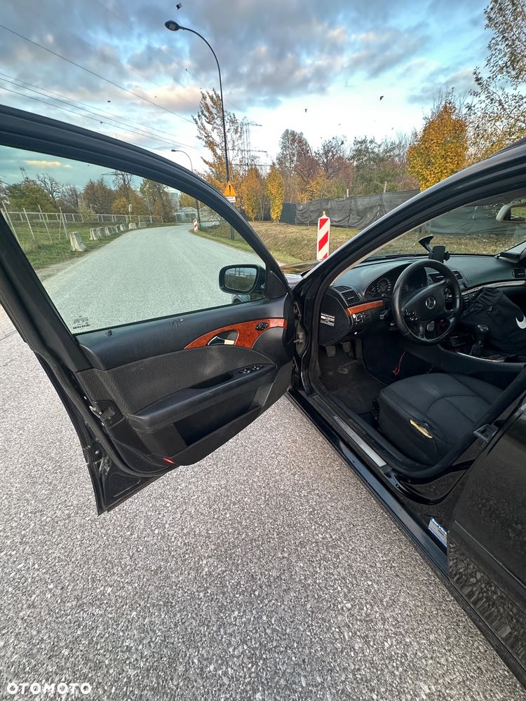 Mercedes-Benz Klasa E 220 T CDI Classic - 5