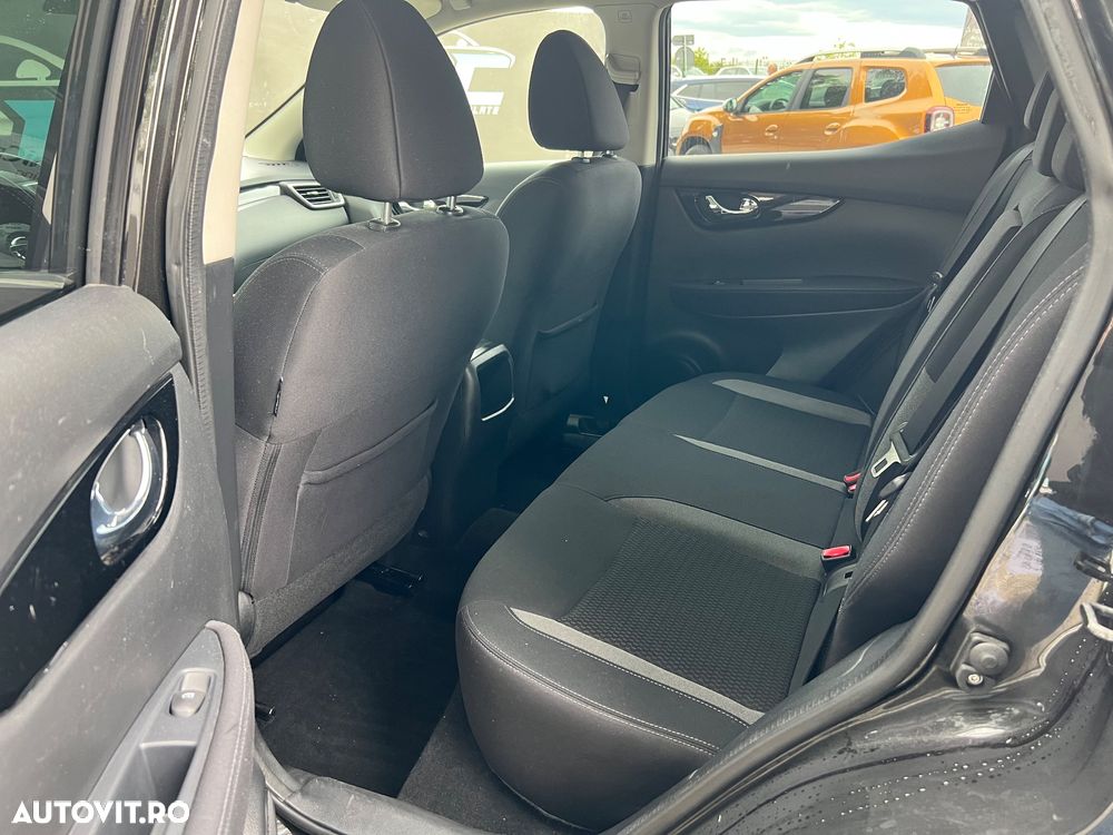 Nissan Qashqai 1.7 dCi ALL-MODE 4x4i ACENTA - 21