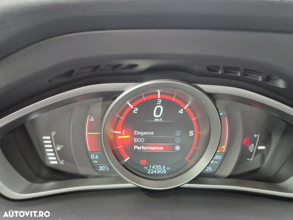 Volvo V40 D2 RDesign - 22