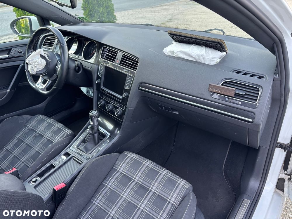 Volkswagen Golf GTD BlueMotion Technology - 22