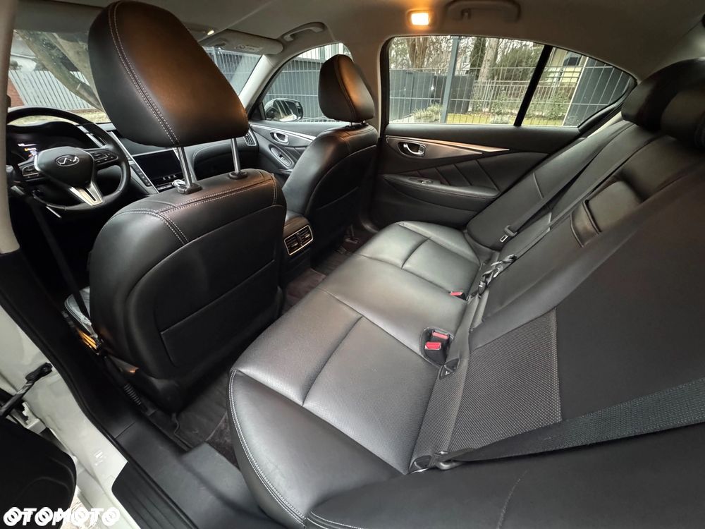 Infiniti Q50 2.0t Premium - 14