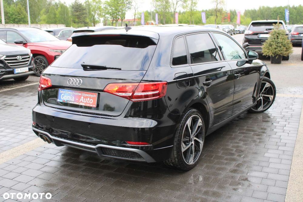 Audi A3 Sportback - 6