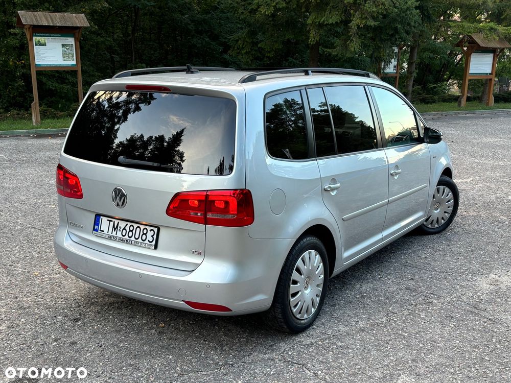 Volkswagen Touran - 24