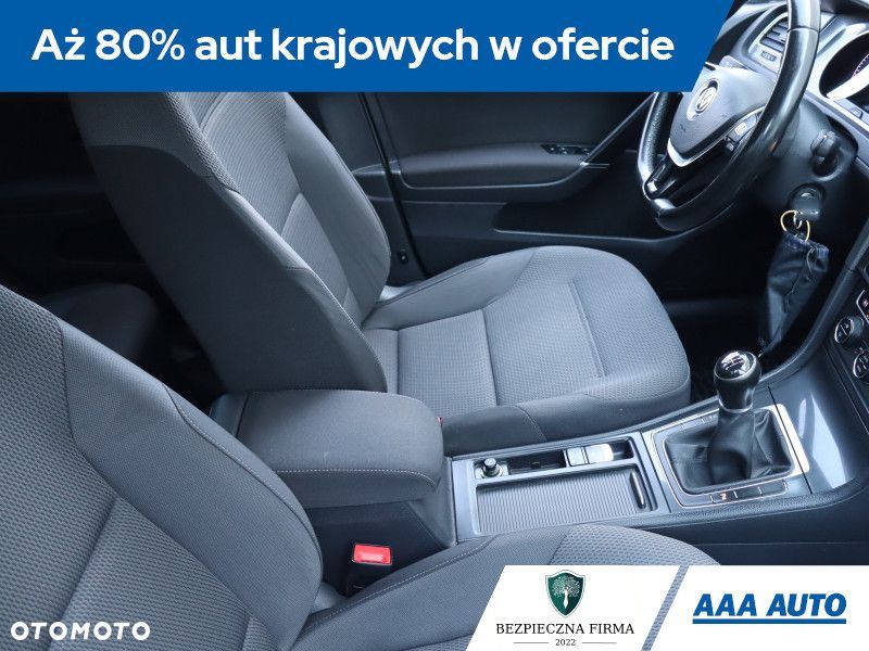 Volkswagen Golf Variant - 11