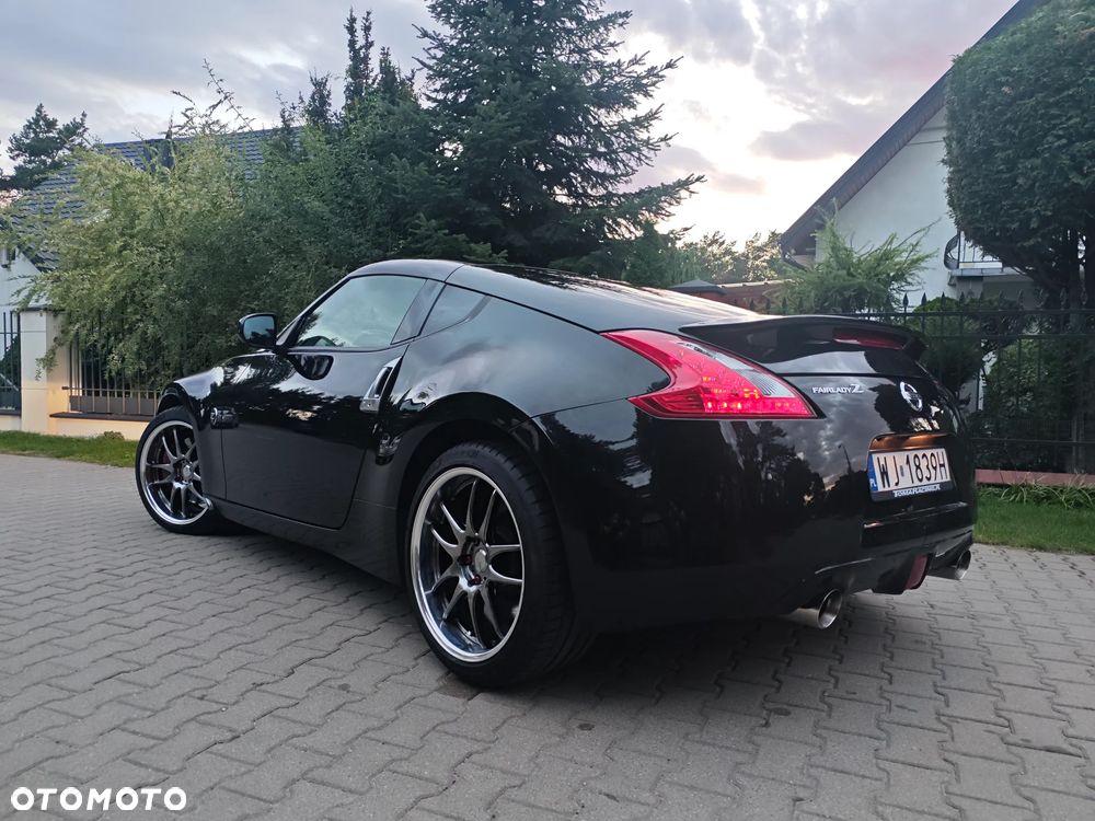 Nissan 370 Z - 4