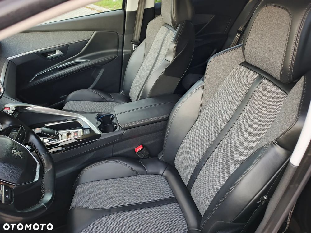 Peugeot 3008 - 22