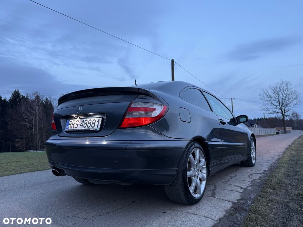 Mercedes-Benz Klasa C 220 CDI Automatik Sport Edition - 4
