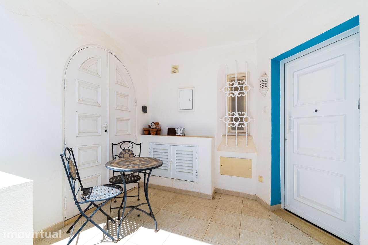 Apartamento T2 no Carvoeiro - Vista mar a 400m da praia - Grande imagem: 5/35