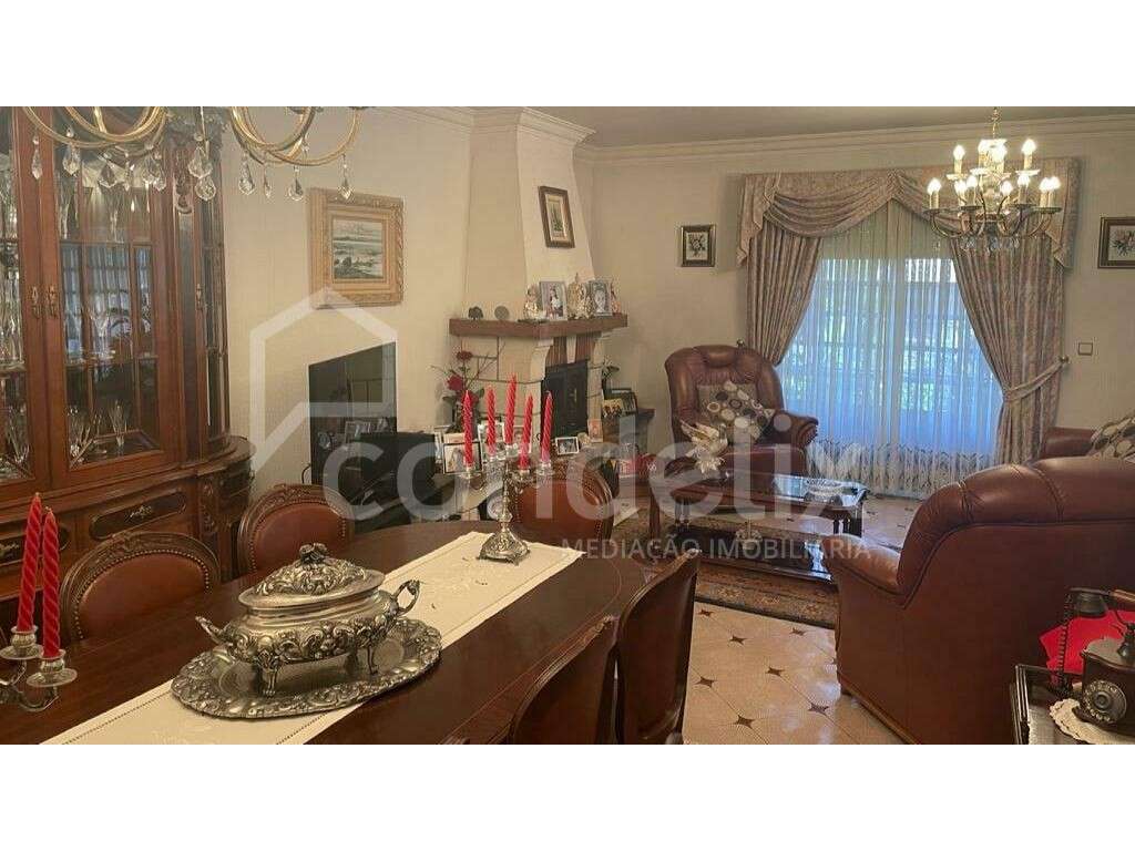 Moradia T4 Rio Tinto Baguim do Monte Gondomar - Grande imagem: 4/49