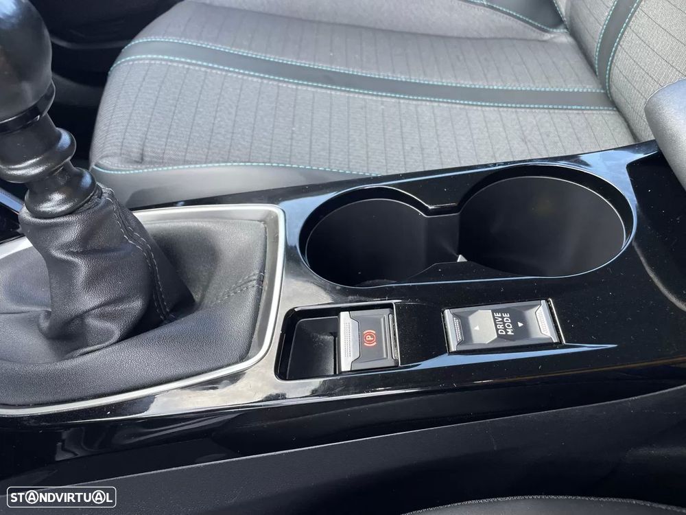 Peugeot 2008 1.2 PureTech Allure - 30