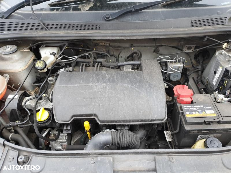 Dezmembrez Dacia Sandero 2 Negru Anglia - 7